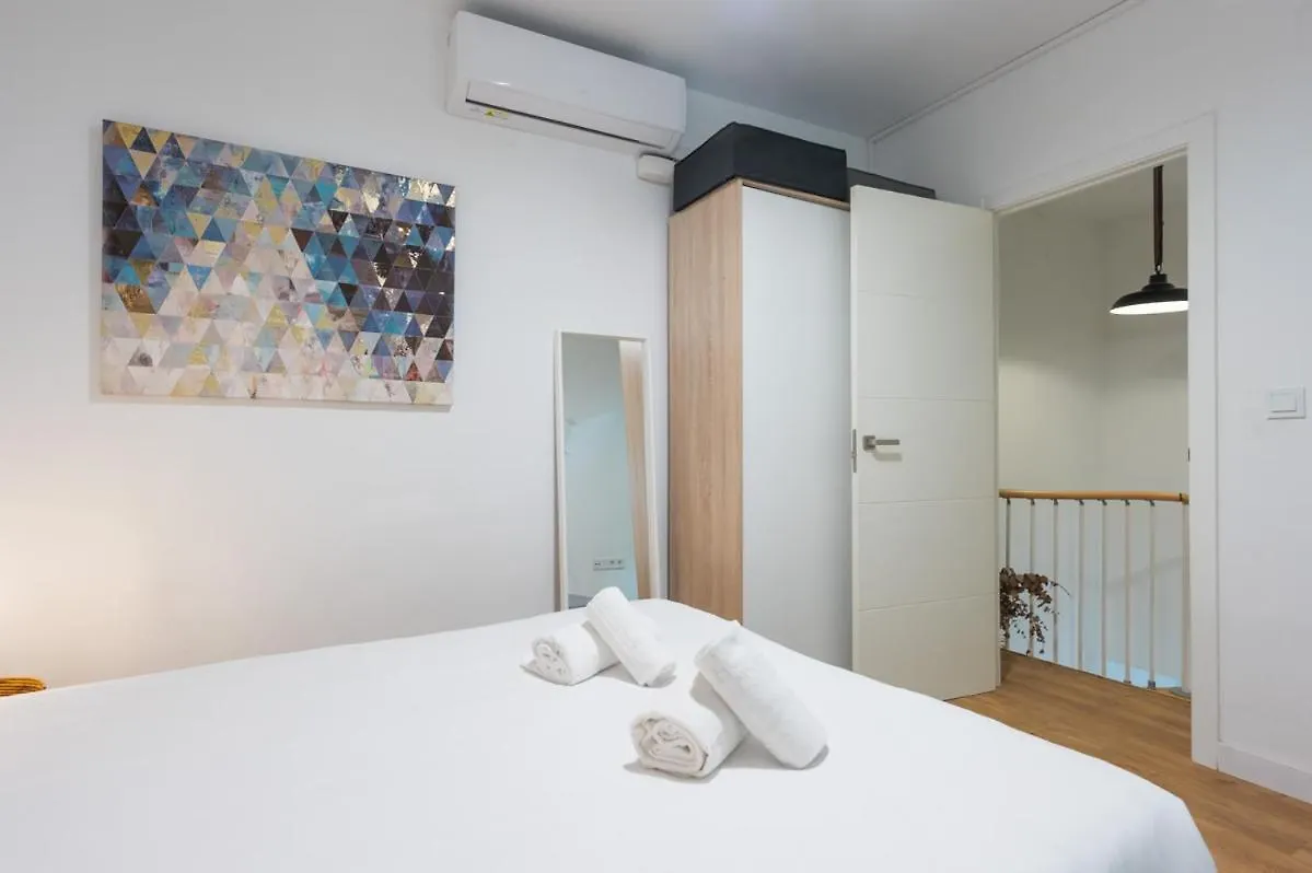 Cozy Duplex - 2 Bathrooms - Historic Centre Séville 0*,  Espagne
